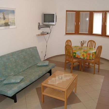 Lorena Apartments In Pula Exterior photo