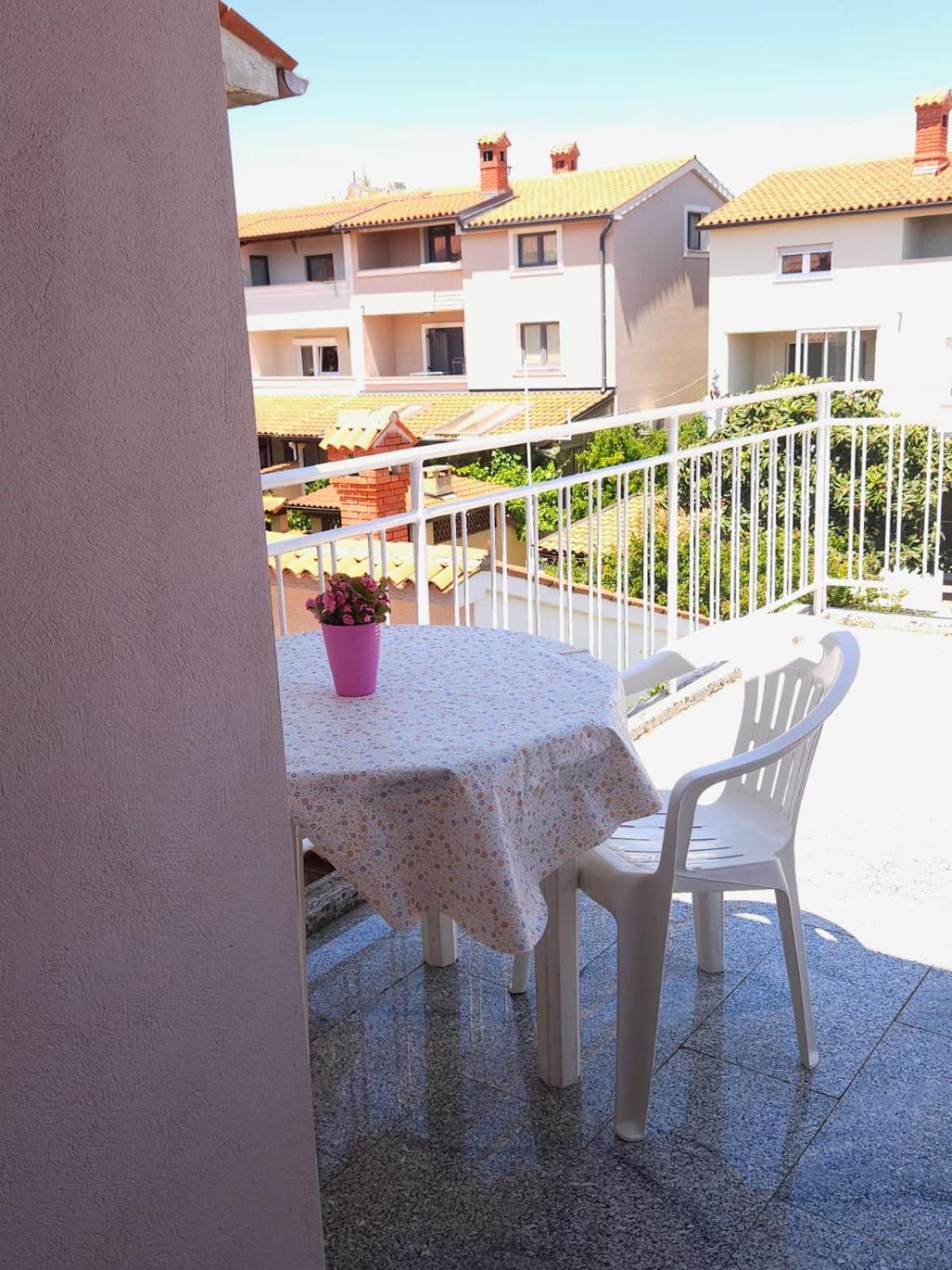 Lorena Apartments In Pula Exterior photo